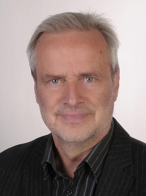 Dr. Frank Augsten