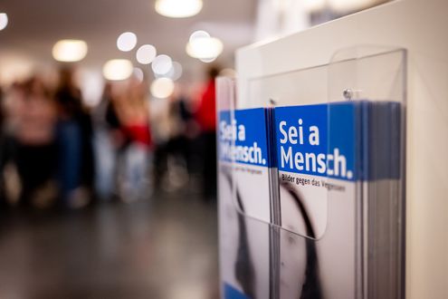 Sei a Mensch - Bilder gegen das Vergessen
